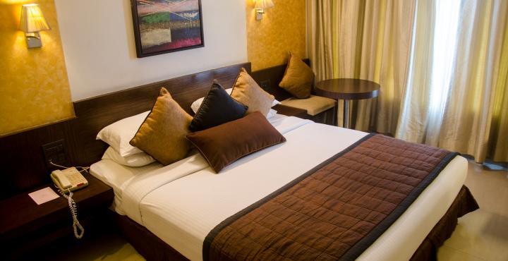 Hotel Silver Inn Mumbai Exterior photo