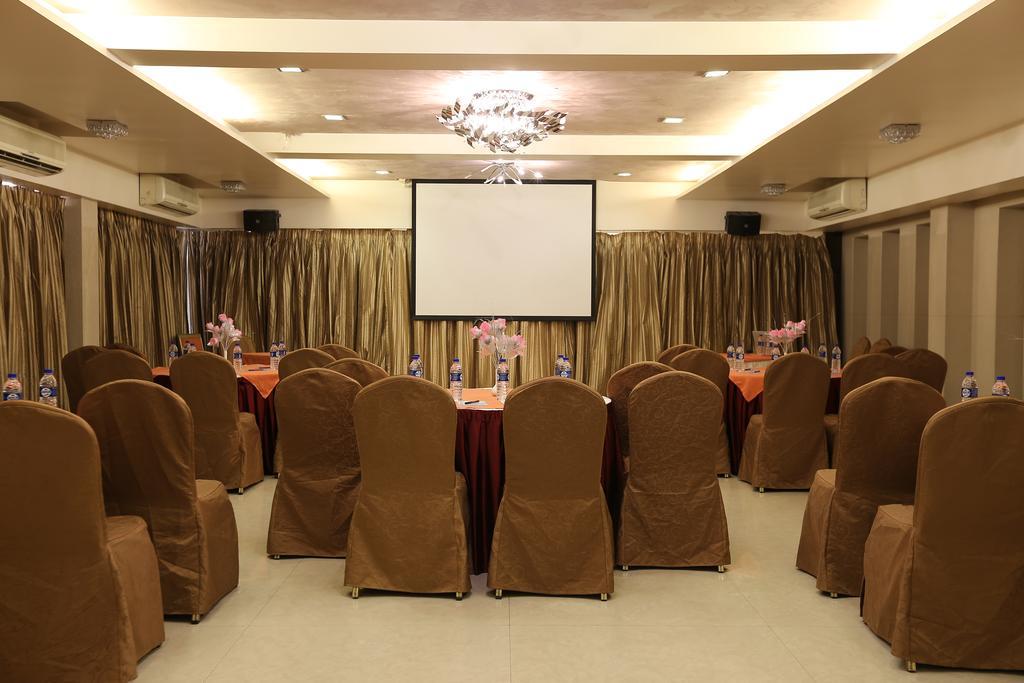 Hotel Silver Inn Mumbai Exterior photo