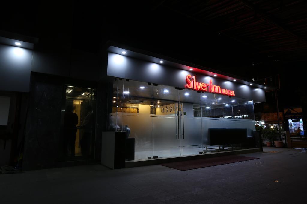 Hotel Silver Inn Mumbai Exterior photo