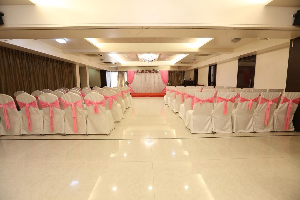 Hotel Silver Inn Mumbai Exterior photo