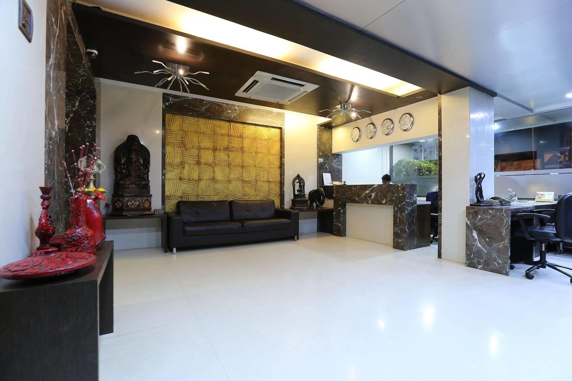Hotel Silver Inn Mumbai Exterior photo