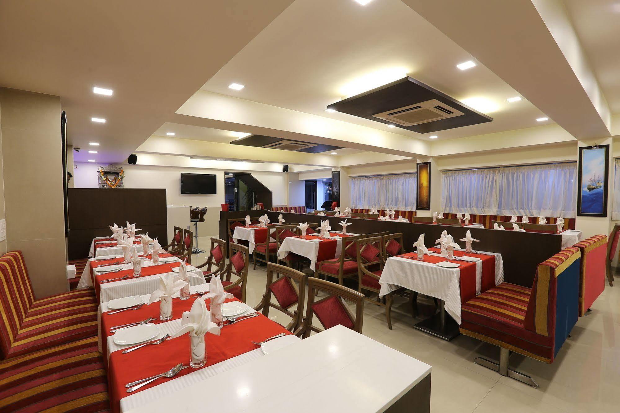 Hotel Silver Inn Mumbai Exterior photo