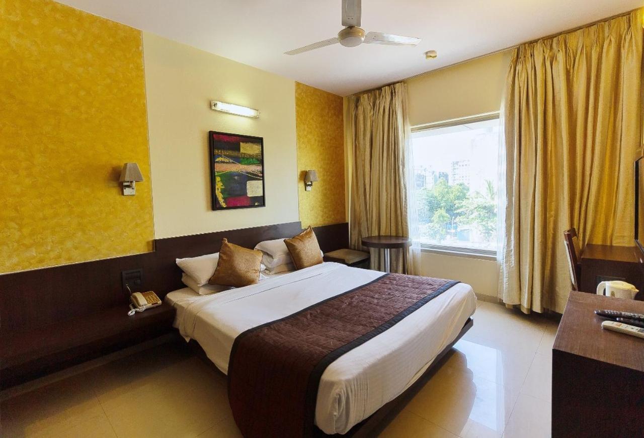 Hotel Silver Inn Mumbai Exterior photo