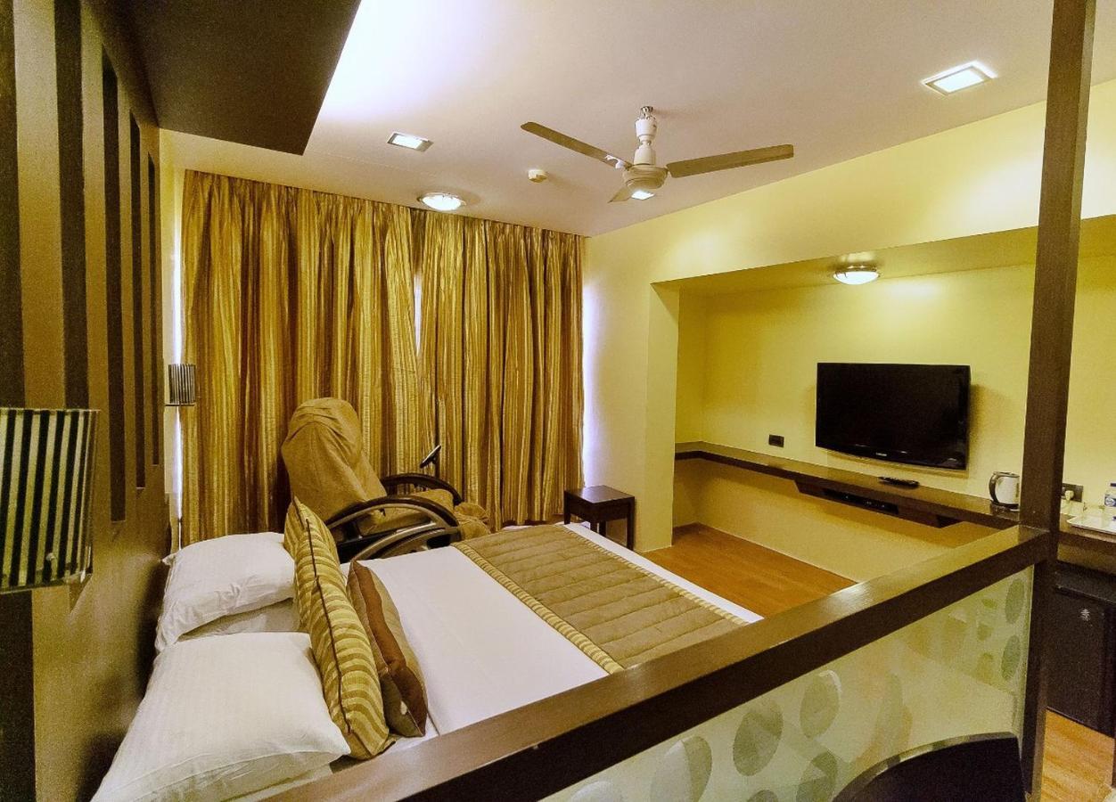 Hotel Silver Inn Mumbai Exterior photo